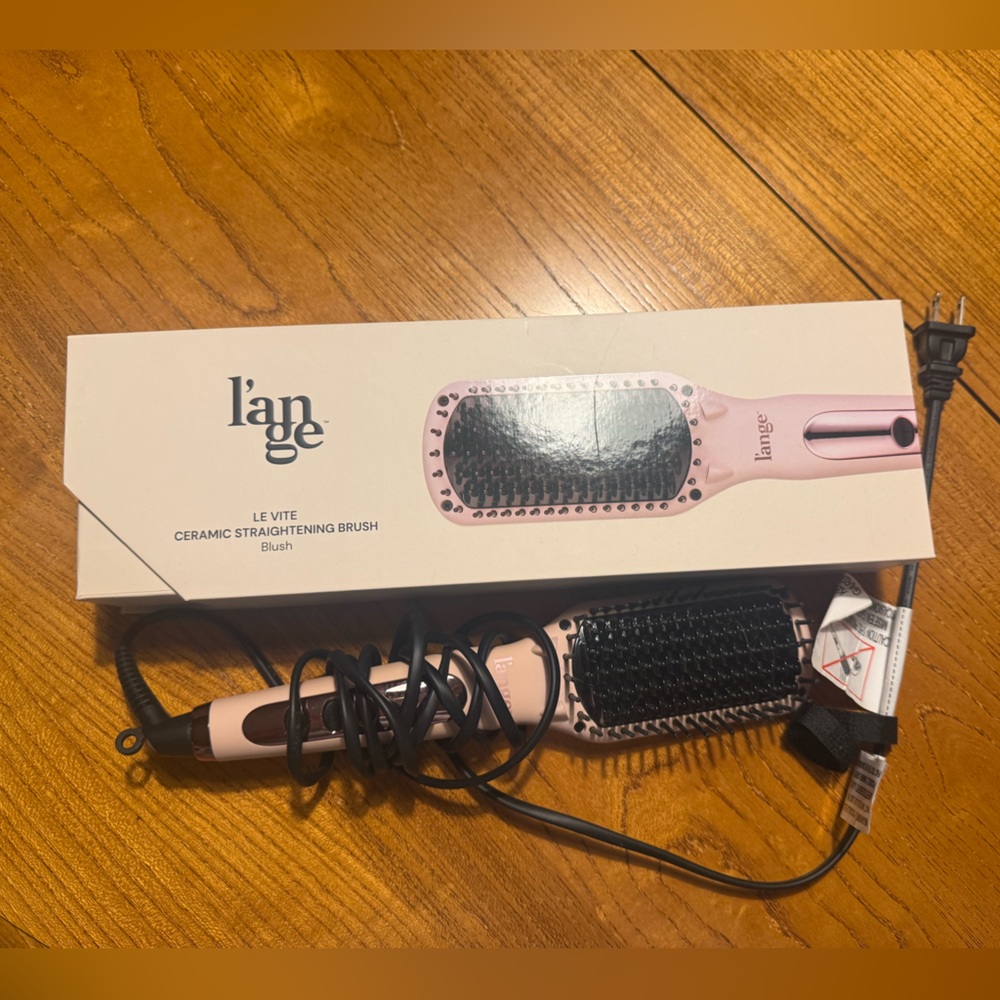 Lange’ Le Vite Ceramic Straightening Brush